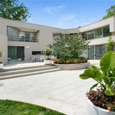 $2,750,000 | 1 Carriage Drive, Old Westbury, NY 11568