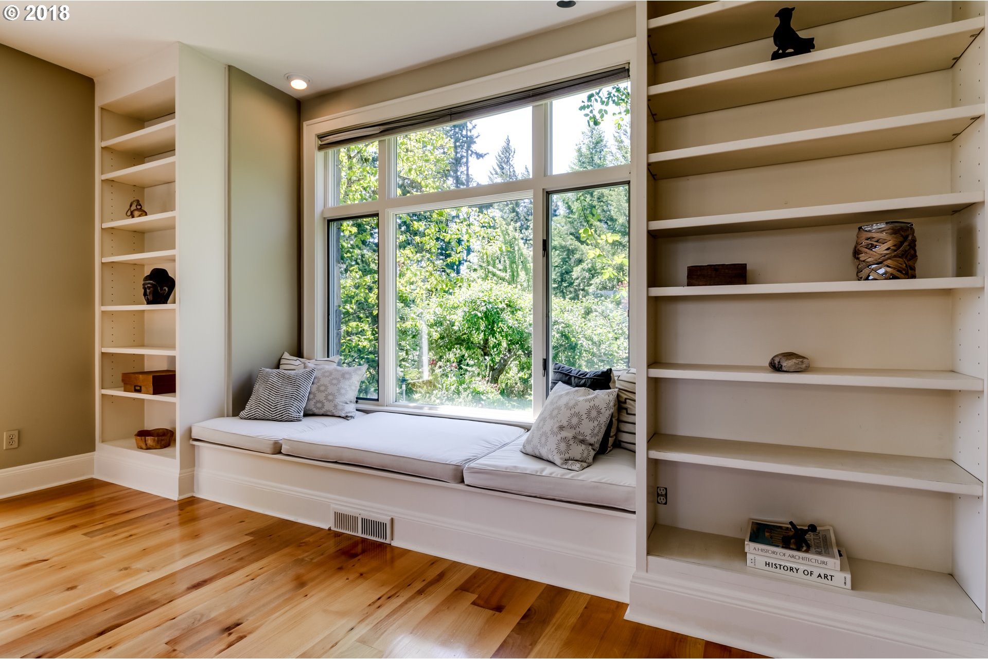 85280 Ridge Top Drive Eugene, OR 97405 - Photo 5 of 32