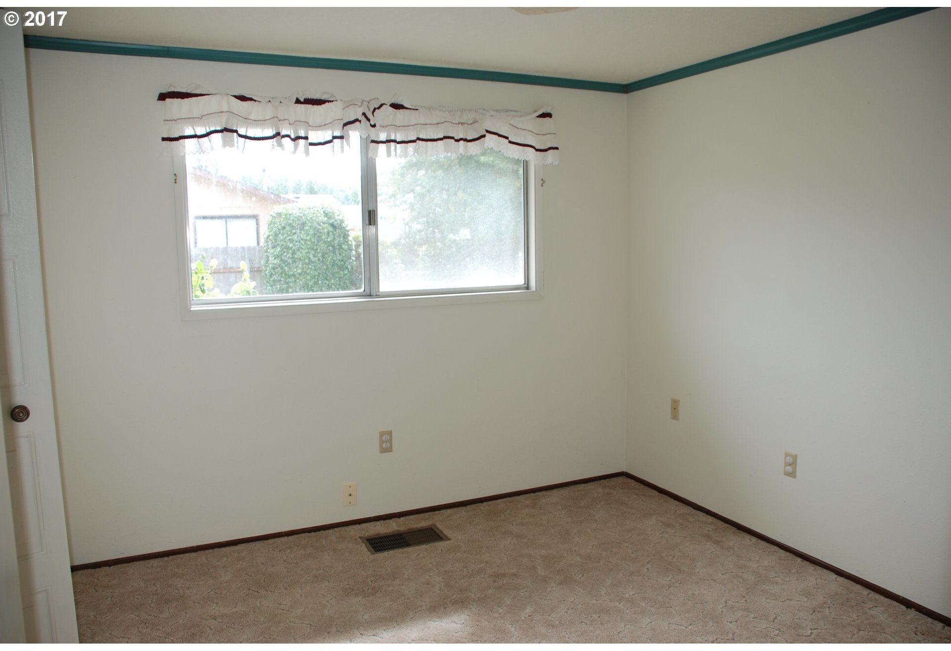 601 Evergreen Loop Reedsport, OR 97467 - Photo 21 of 26 Gallery Image 21