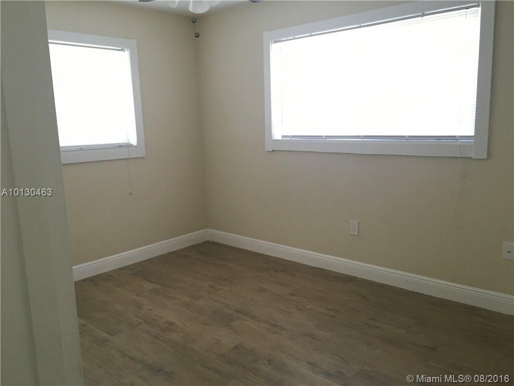 19301 Holiday Road Cutler Bay, FL 33157 - Photo 11 of 16