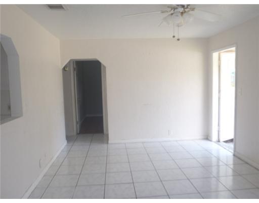 121 Allen Road Hollywood, FL 33023 - Photo 9 of 20