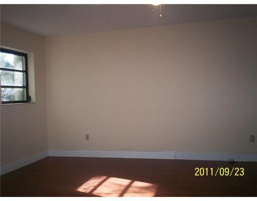 18493 Southwest 83rd Place Miami, FL 33157 - Photo 13 of 23