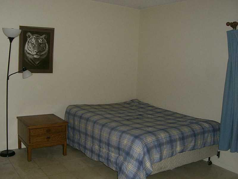 632 Northwest 13th Street, Unit 380 Boca Raton, FL 33486 - Photo 5 of 7