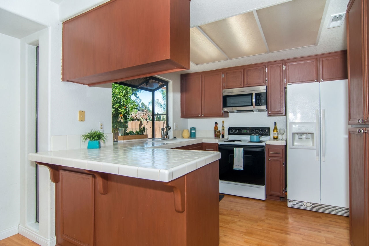 9236 Sombria Road Lakeside, CA 92040 - Photo 12 of 25
