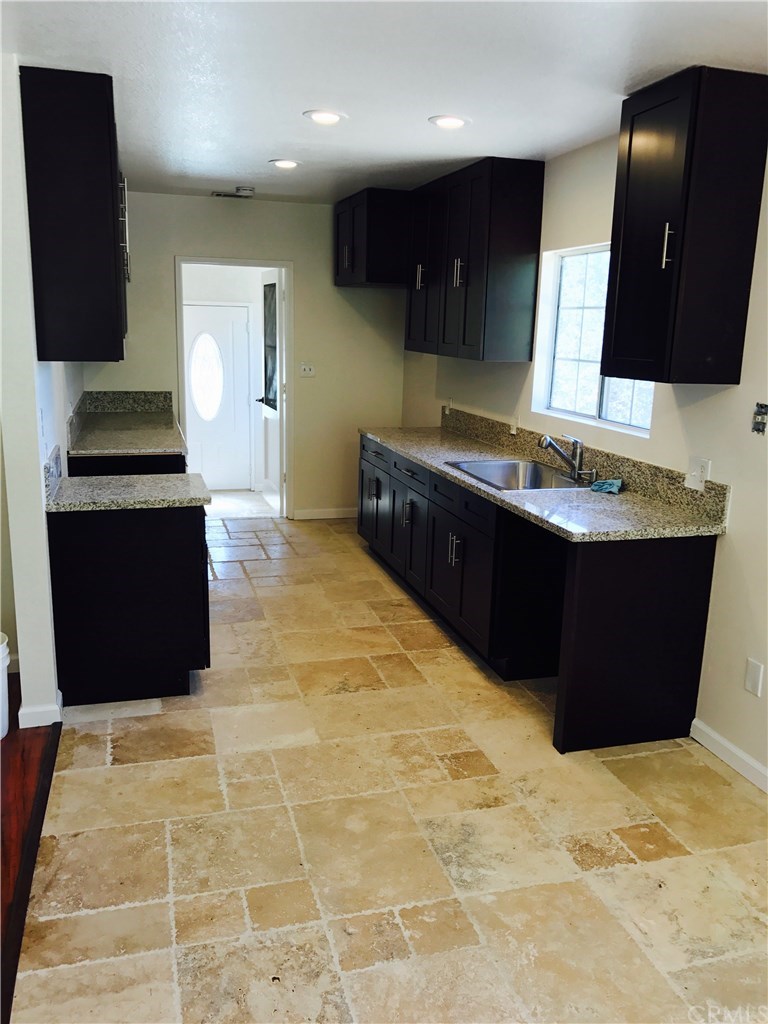 1073 Devore Road San Bernardino, CA 92407 - Photo 14 of 49 Custom Cherry Cabinets and Granite