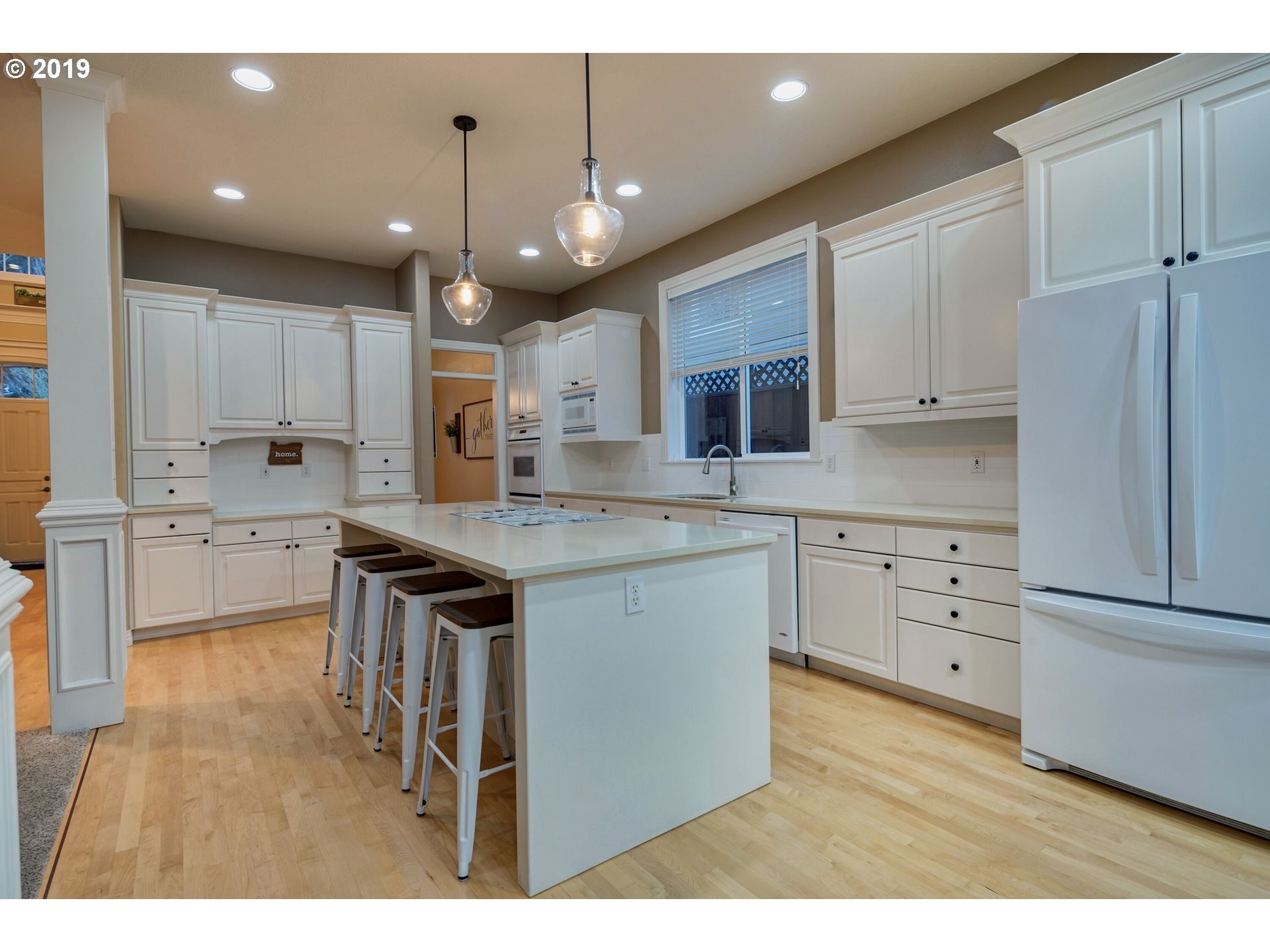 9865 Southwest Iowa Drive Tualatin, OR 97062 - Photo 13 of 32