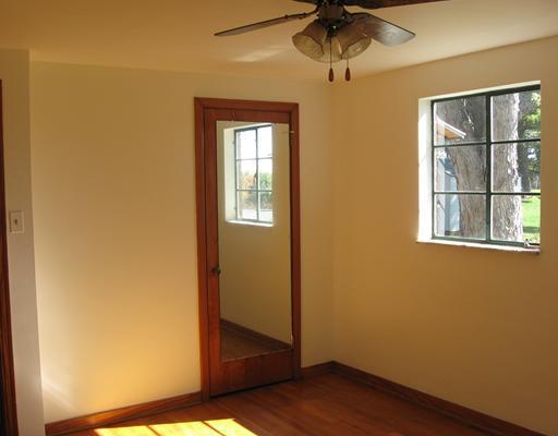 1506 Griffin Road Monroeville, PA 15146 - Photo 9 of 18 Gallery Image 9