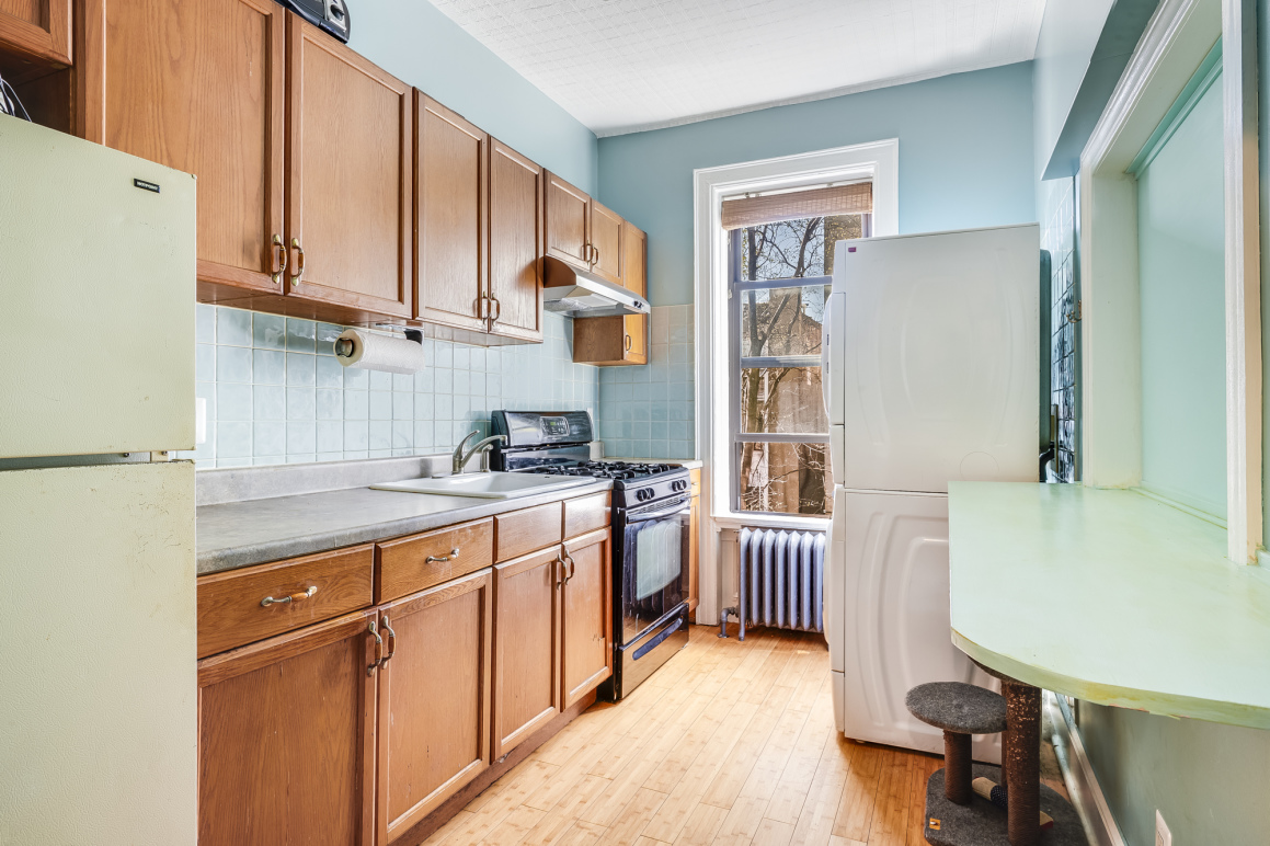 806 Lincoln Place Brooklyn, NY 11216 - Photo 5 of 10