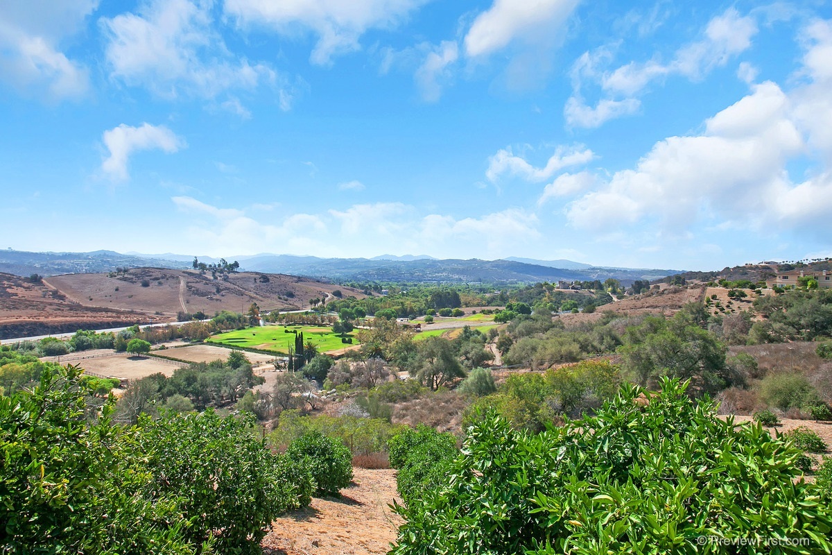 32 Rollingview Lane Fallbrook, CA 92028 - Photo 20 of 25