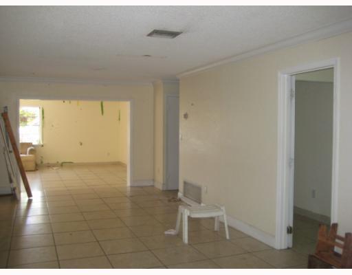 7124 Southwest 135th Court Miami, FL 33183 - Photo 12 of 12