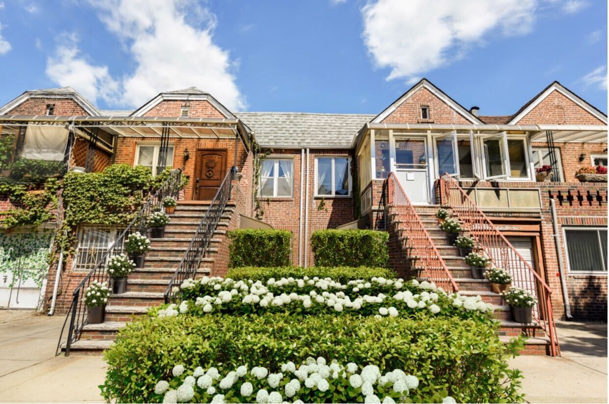 711 Ave Y Brooklyn, NY 11235 - Photo 2 of 21