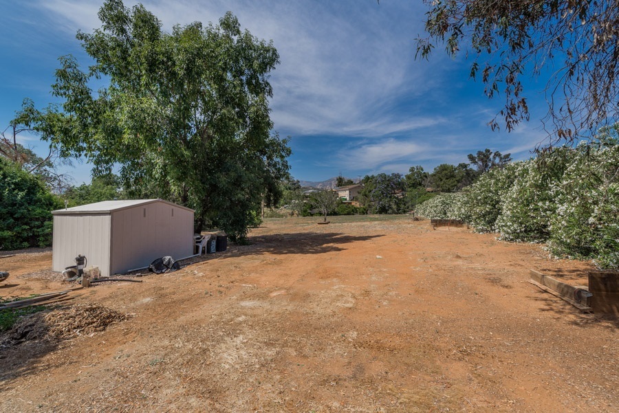 15212 Oak Creek Road El Cajon, CA 92021 - Photo 22 of 25 Gallery Image 22