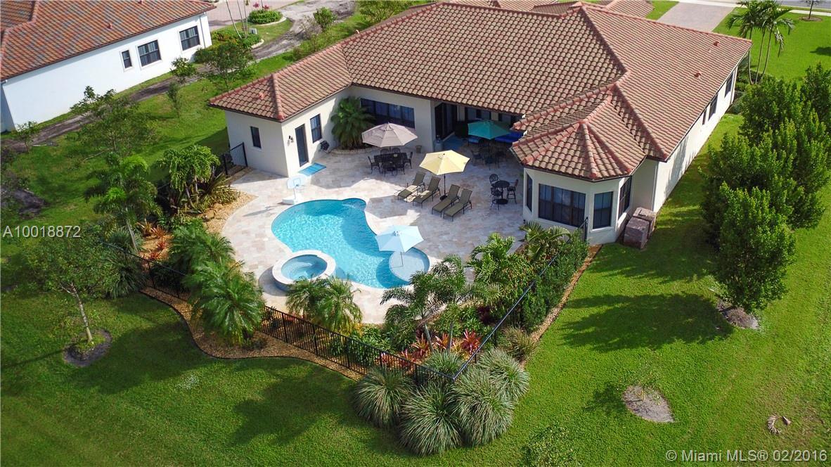 4425 Parkside Road Davie, FL 33328 - Photo 2 of 35 Gallery Image 2