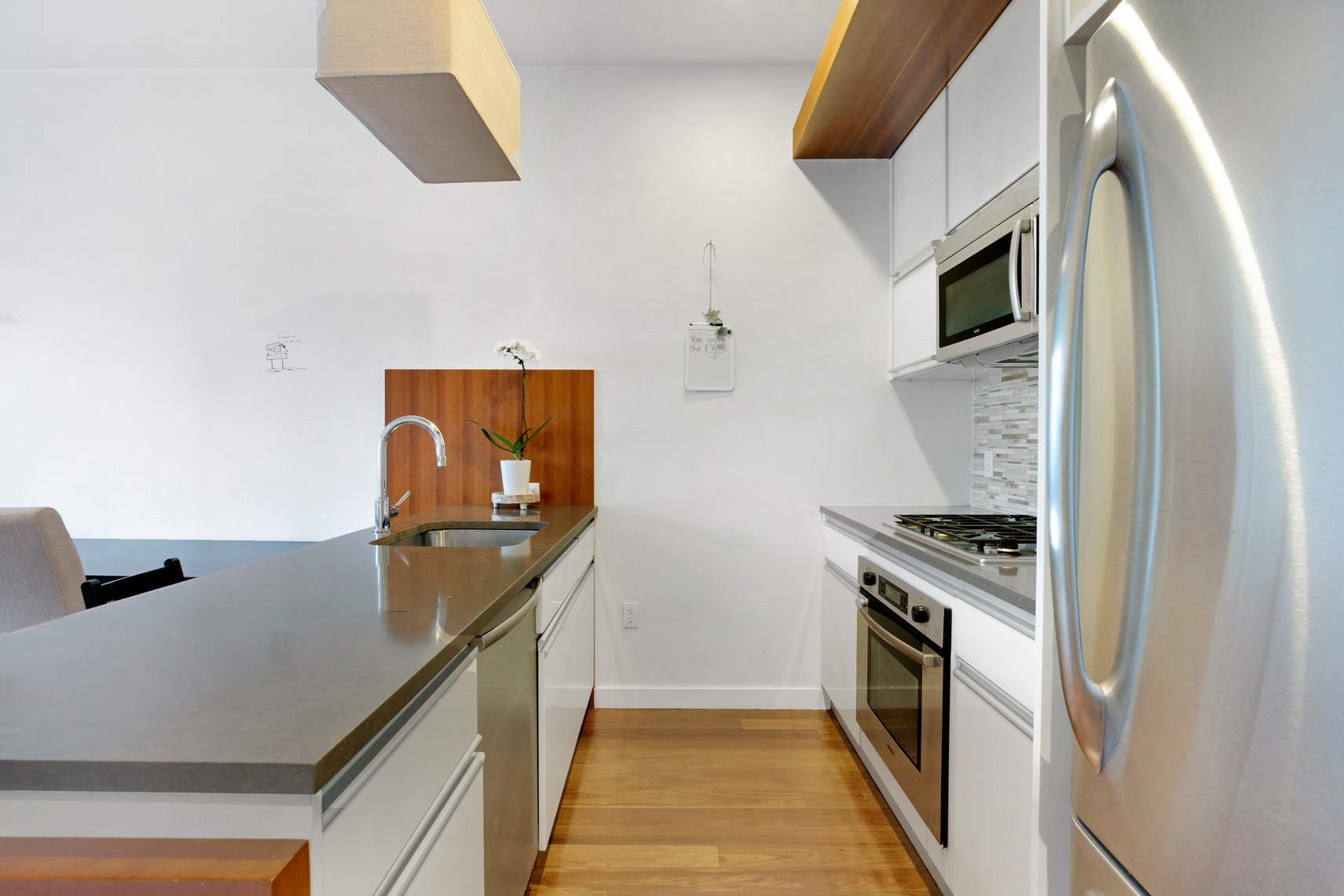 129 Meserole Street, Unit 3A Brooklyn, NY 11206 - Photo 5 of 12