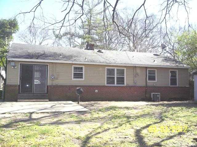 1237 Dearing Road Memphis, TN 38117 - Photo 2 of 9