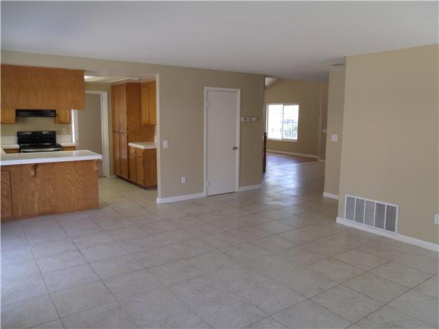 9291 Sombria Road Lakeside, CA 92040 - Photo 10 of 25