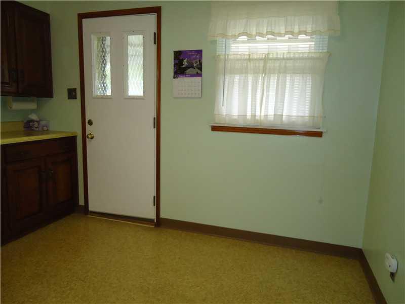 219 Highfield Road Butler, PA 16001 - Photo 12 of 16 Gallery Image 12