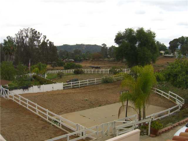 15209 Crocker Road Poway, CA 92064 - Photo 4 of 11