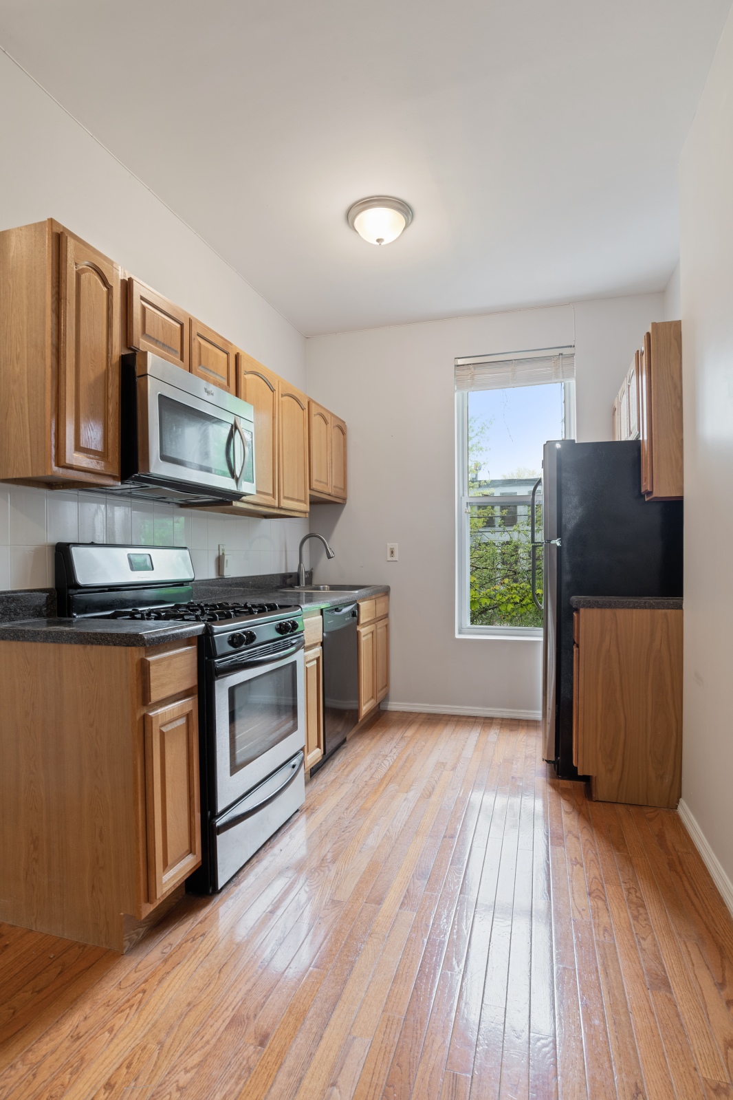 484 MacDonough Street, Unit 2 Brooklyn, NY 11233 - Photo 2 of 5