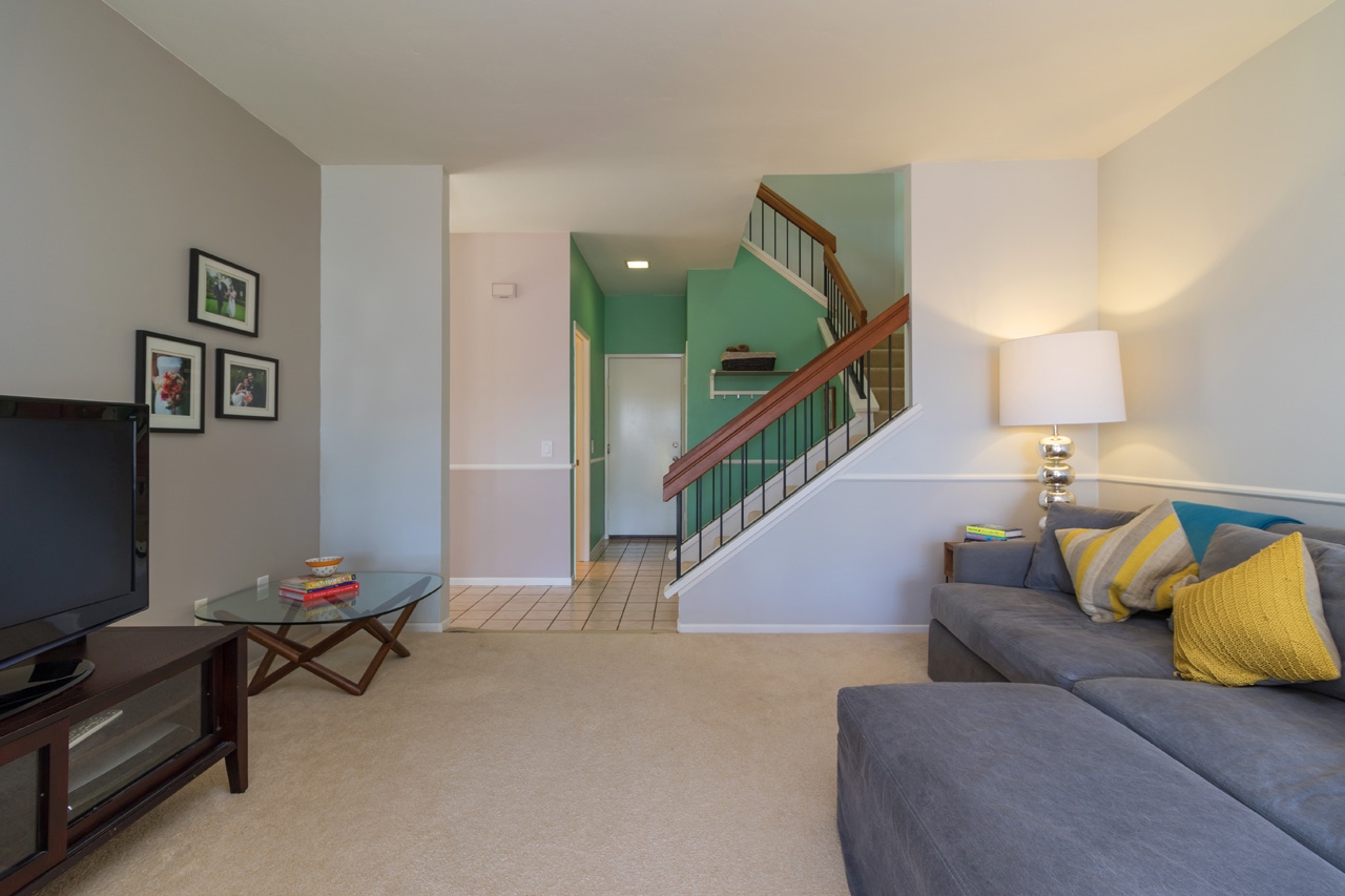 2125 Summerhill Drive Encinitas, CA 92024 - Photo 7 of 25