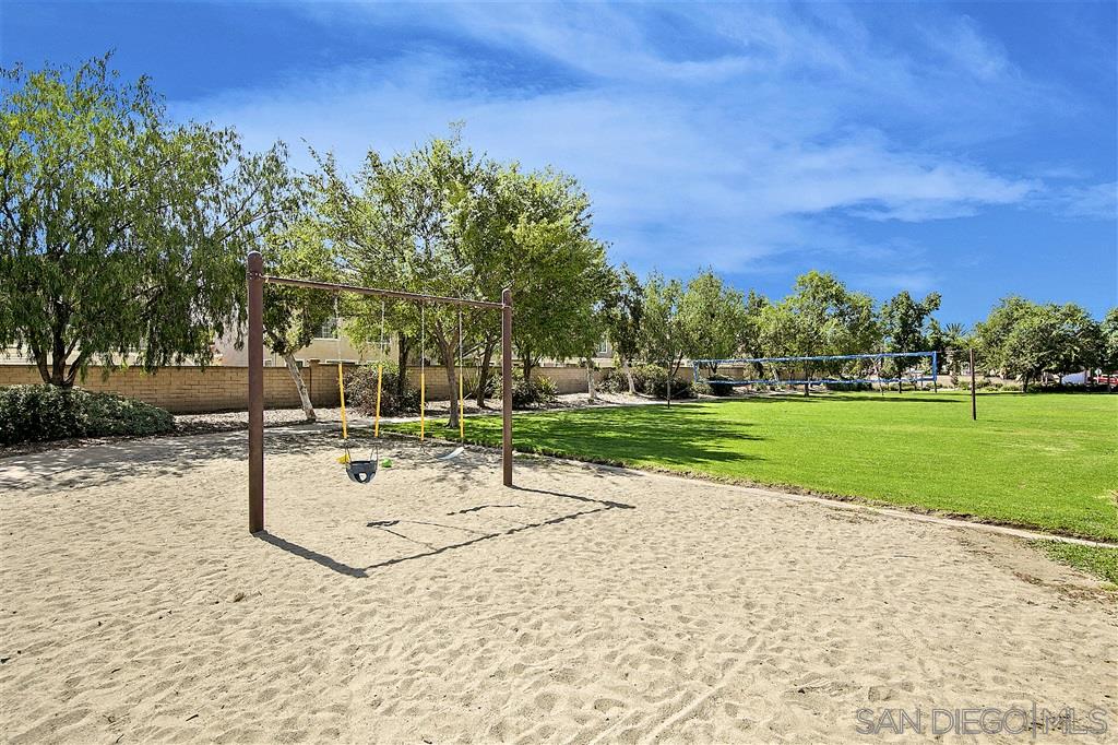 204 Parkside Place Santee, CA 92071 - Photo 21 of 25