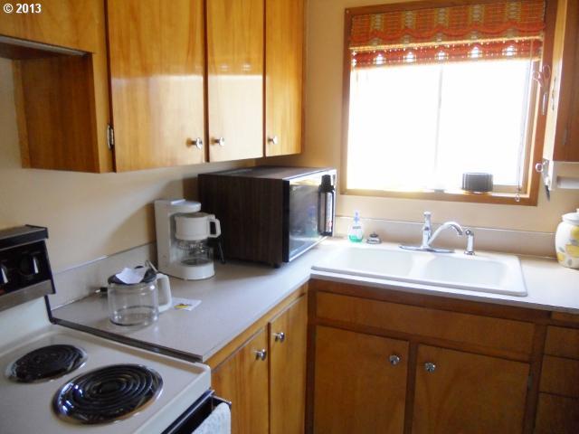 1212 Quinn Road Woodburn, OR 97071 - Photo 5 of 9 Gallery Image 5