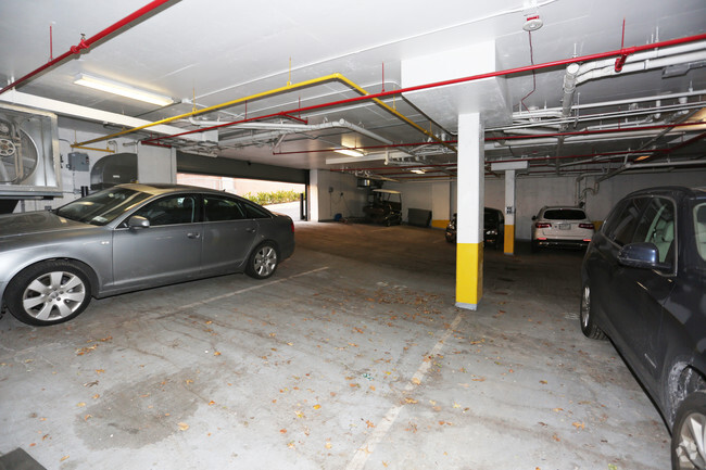 318 Warren Street, Unit A2 Brooklyn, NY 11201 - Photo 7 of 8