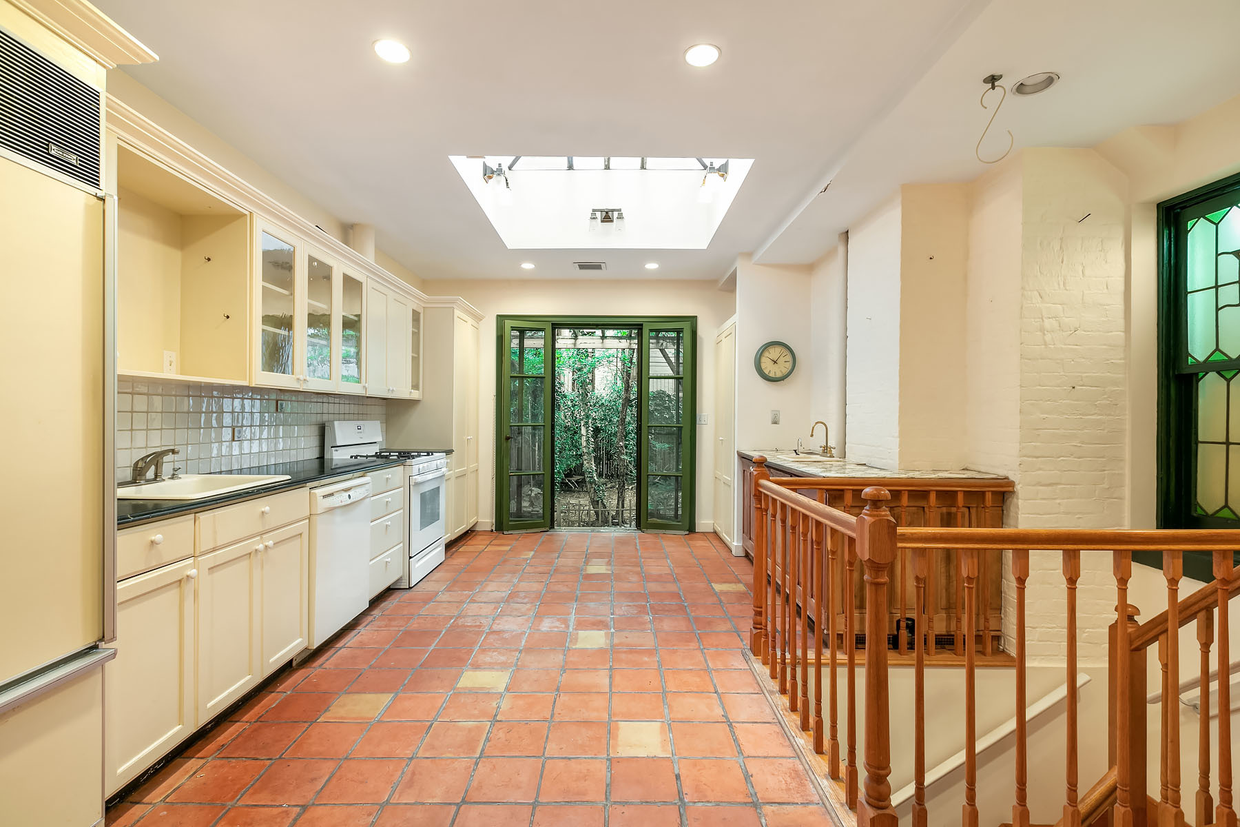 25 Barrow Street Manhattan, NY 10014 - Photo 4 of 13