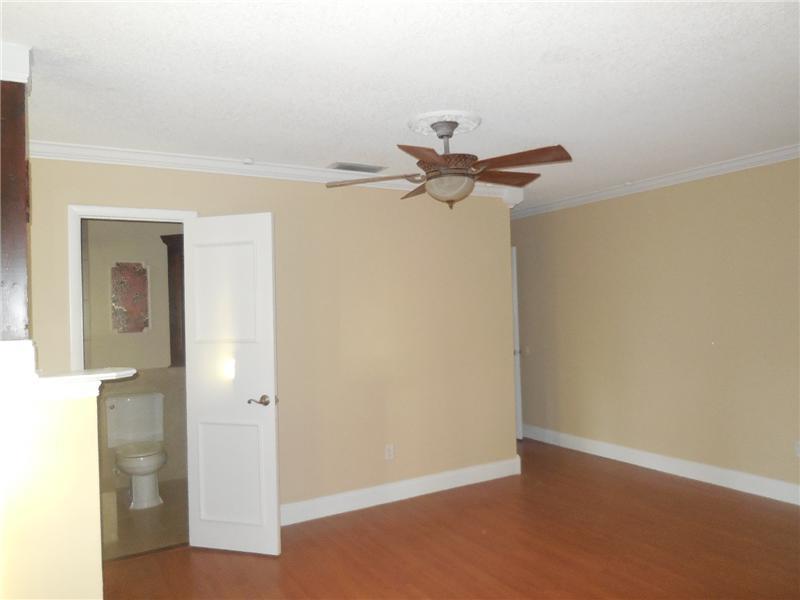 22198 Southwest 60th Avenue Boca Raton, FL 33428 - Photo 12 of 28