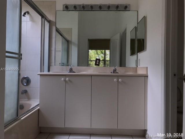 2305 Northeast 37th Road Homestead, FL 33033 - Photo 20 of 44