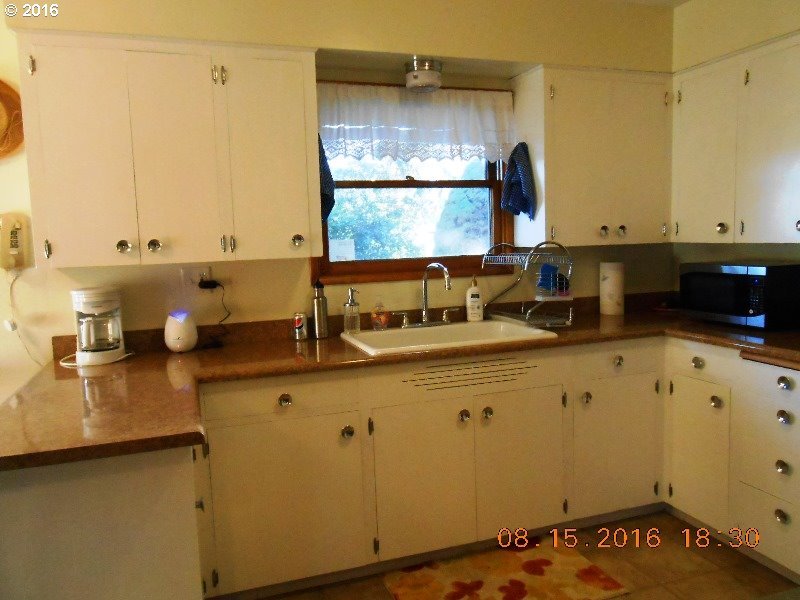 304 4th Street Moro, OR 97039 - Photo 10 of 26 Gallery Image 10