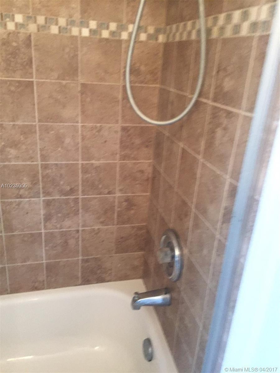 14279 Southwest 121st Place, Unit 4 Miami, FL 33186 - Photo 20 of 23
