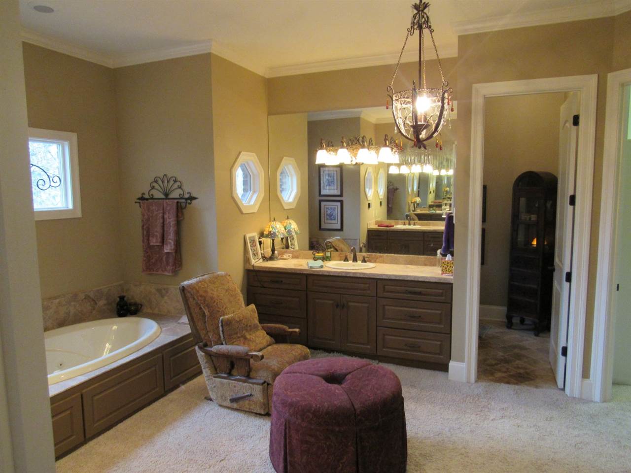 681 Farley Road Byhalia, MS 38611 - Photo 16 of 23 The Master bath is large enough to have roomy dressing area
