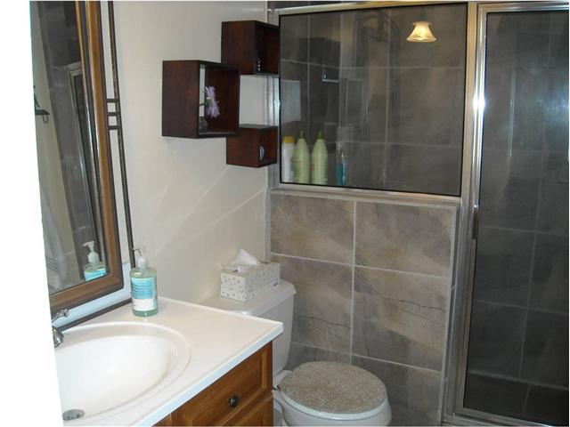 3489 Tulane Road Nesbit, MS 38651 - Photo 20 of 25 Private bathroom of apartment.
