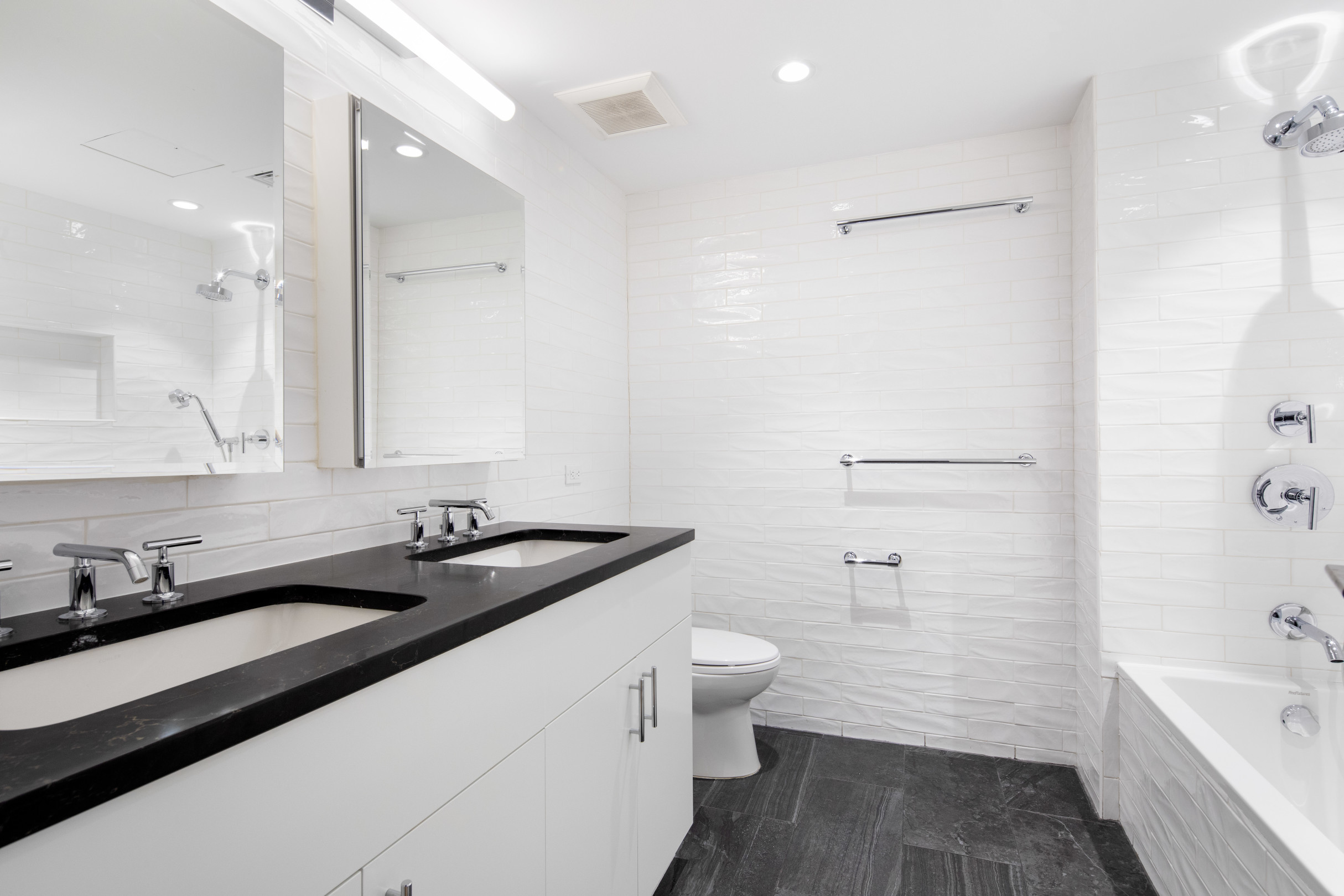 395 Bleecker Street Manhattan, NY 10014 - Photo 8 of 15