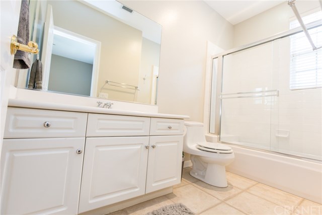 24607 Garland Drive Valencia, CA 91355 - Photo 17 of 20