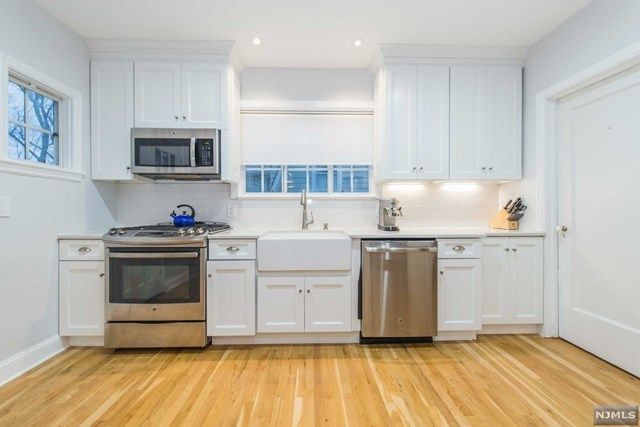 137 Summit Avenue Montclair, NJ 07043 - Photo 9 of 25