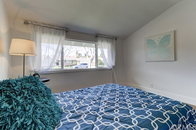 2444 Fordham Drive Costa Mesa, CA 92626 - Photo 19 of 50