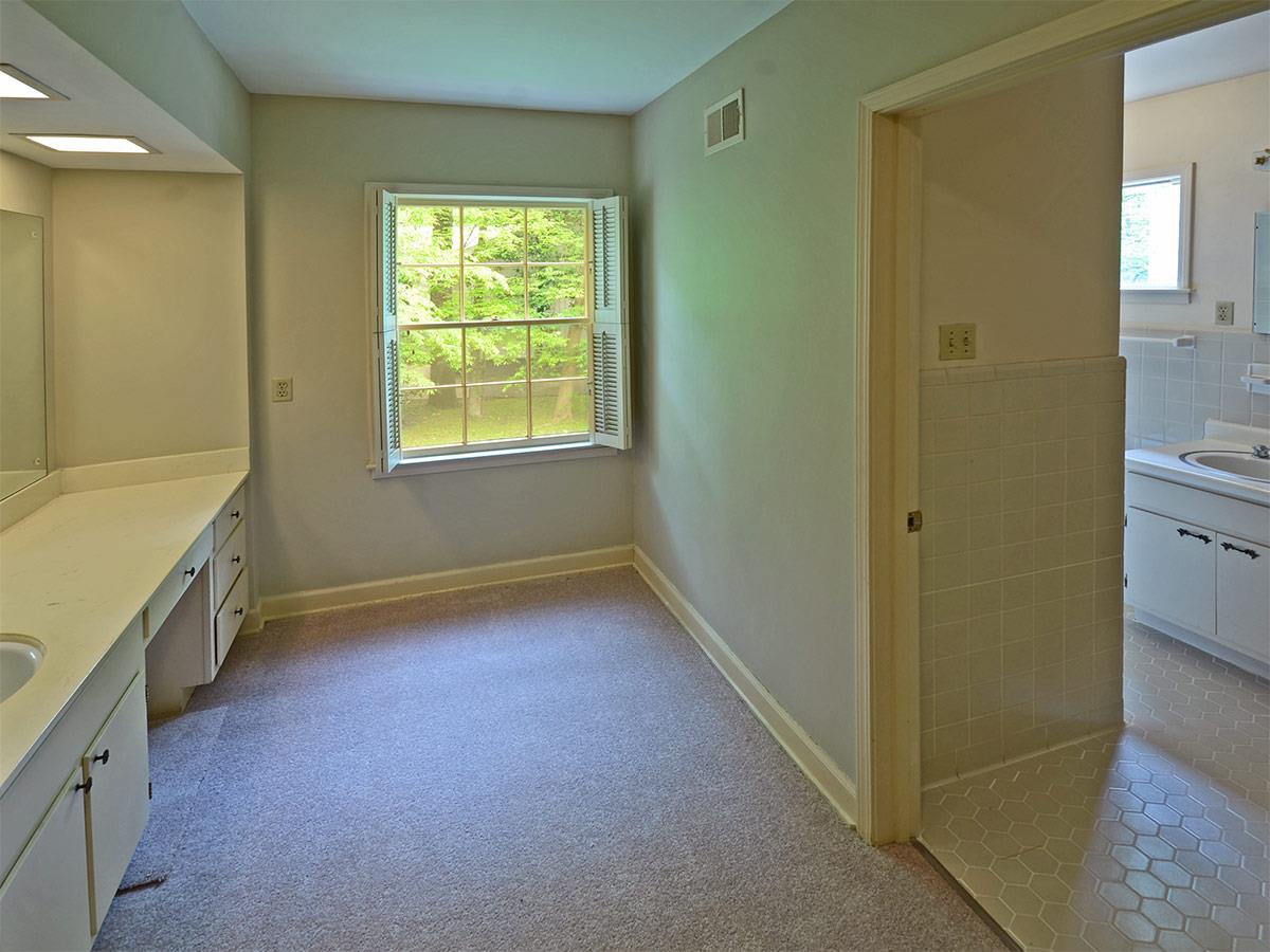 366 Sweetbrier Road Memphis, TN 38120 - Photo 14 of 18 Storage galore, and expandable room for more!