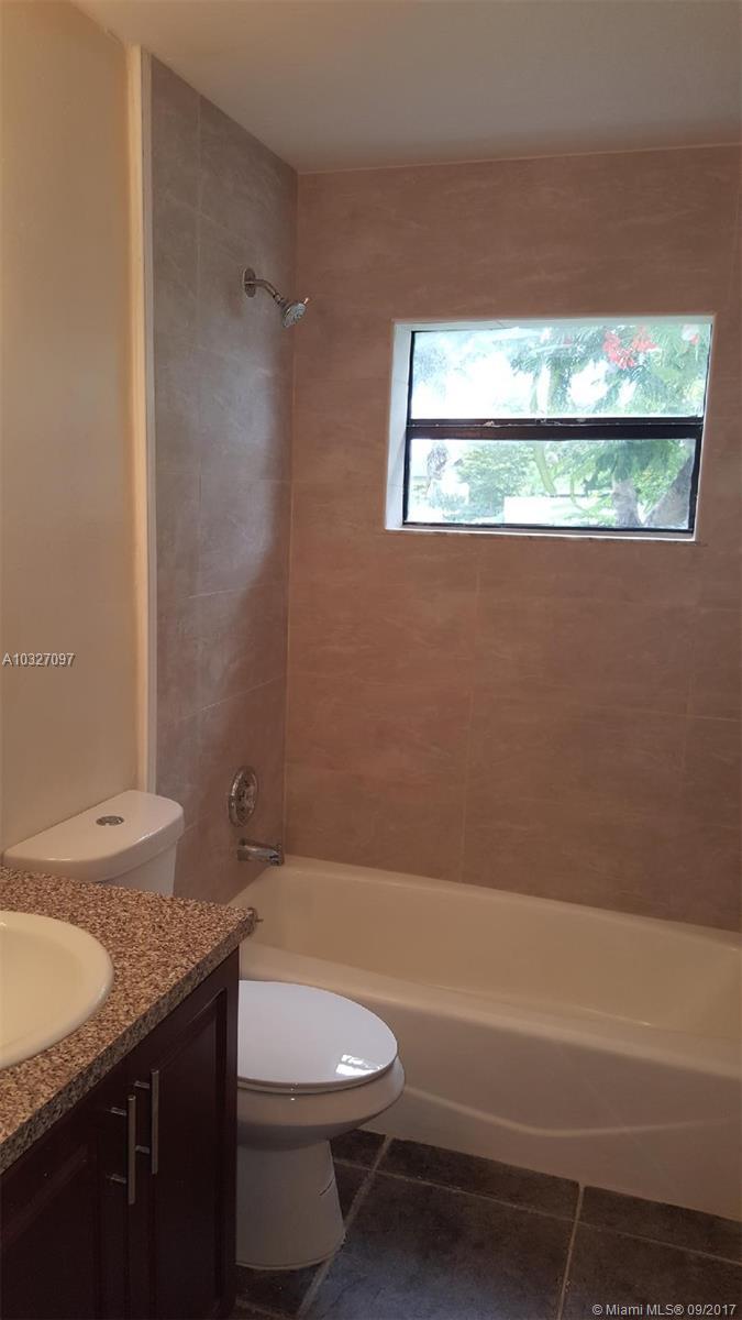 28704 Southwest 147th Place Homestead, FL 33033 - Photo 9 of 10