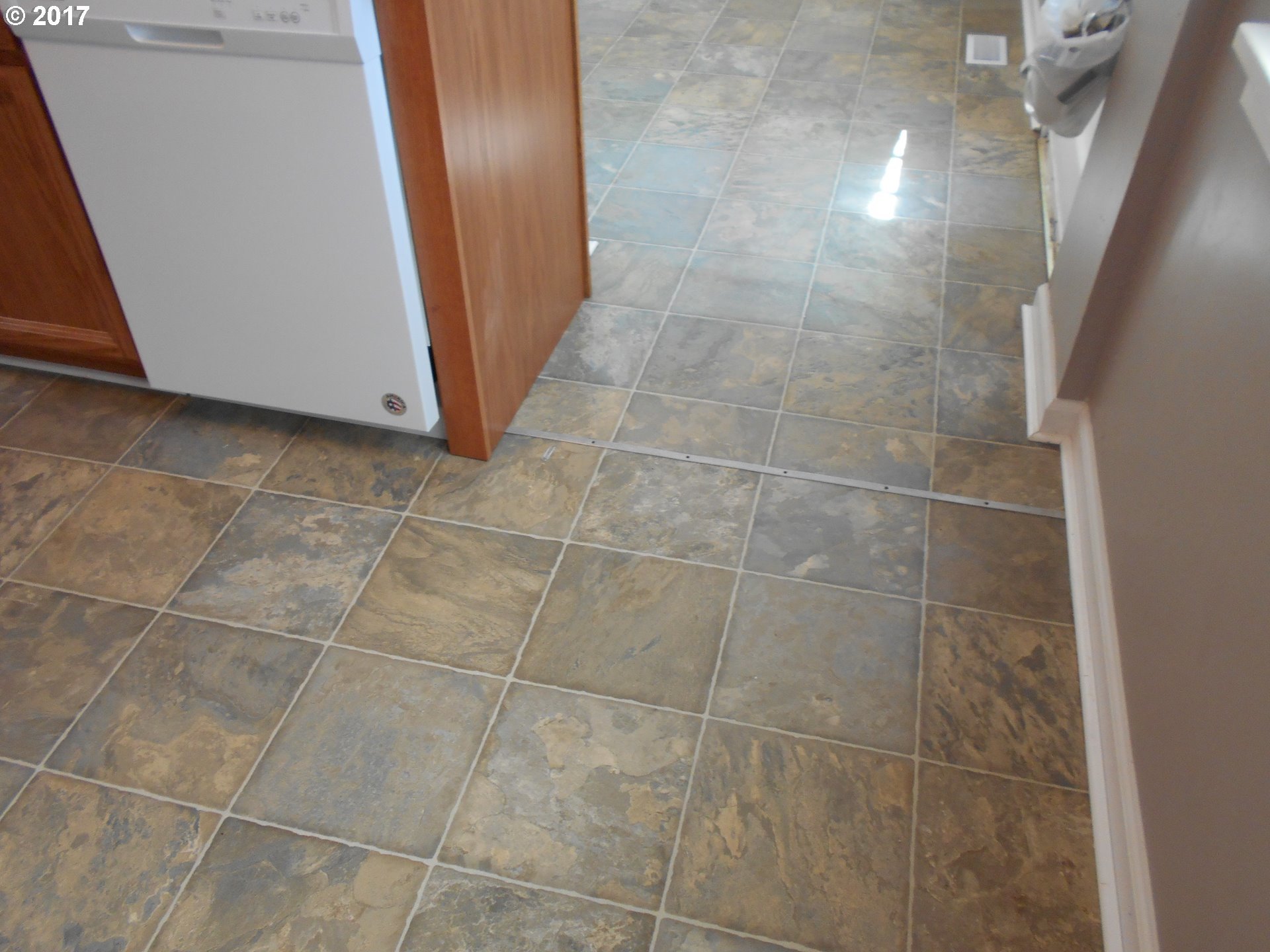 11595 Southwest Greenburg Road Tigard, OR 97223 - Photo 15 of 27 Gallery Image 15