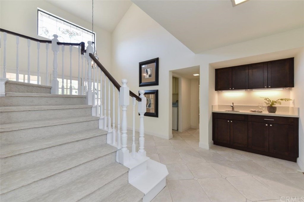 48 Sunlight Irvine, CA 92603 - Photo 8 of 60