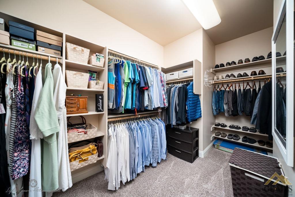 12307 Trinity River Drive Bakersfield, CA 93312 - Photo 23 of 40