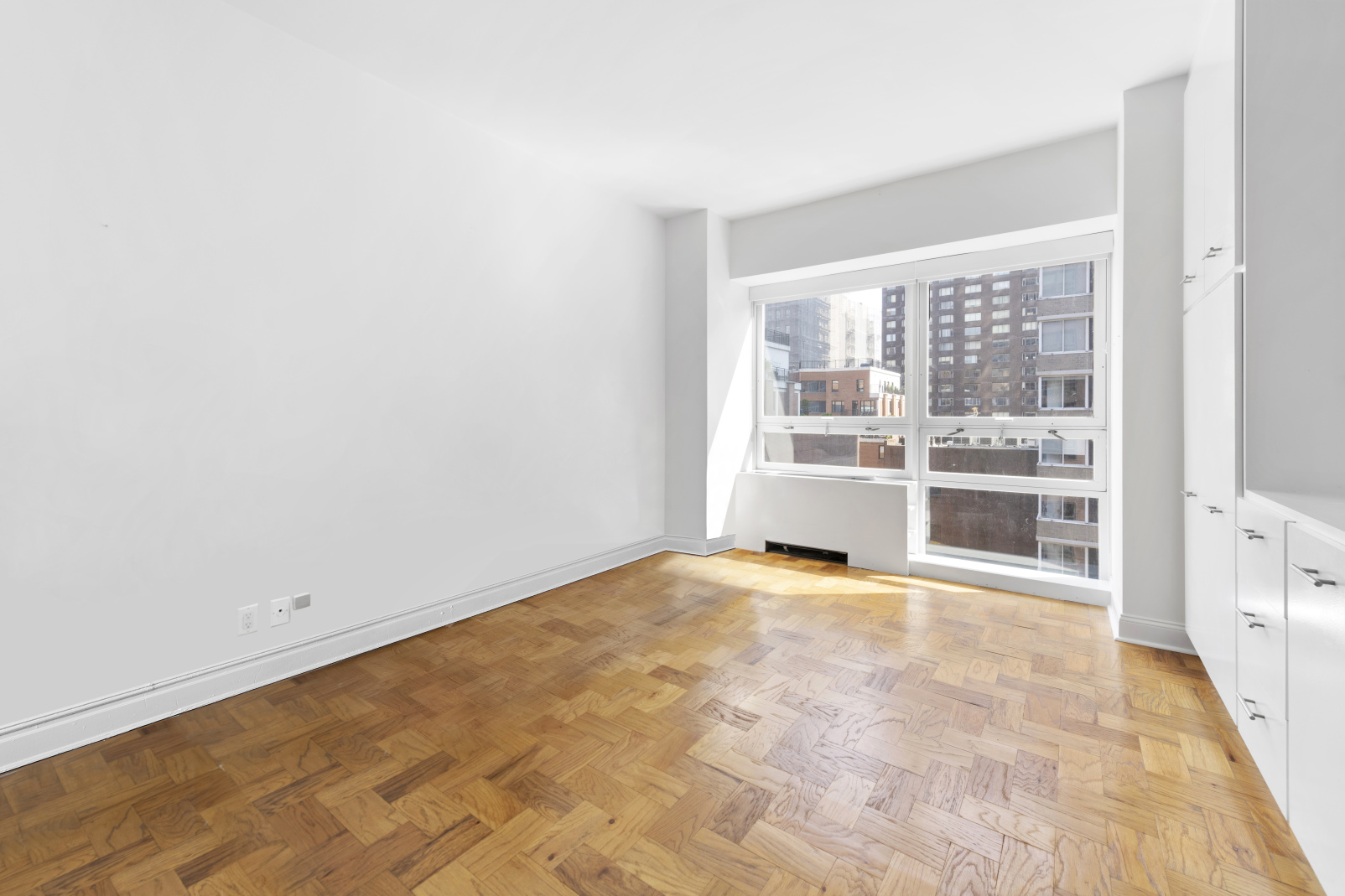 415 East 54th Street, Unit 8C Manhattan, NY 10022 - Photo 9 of 22