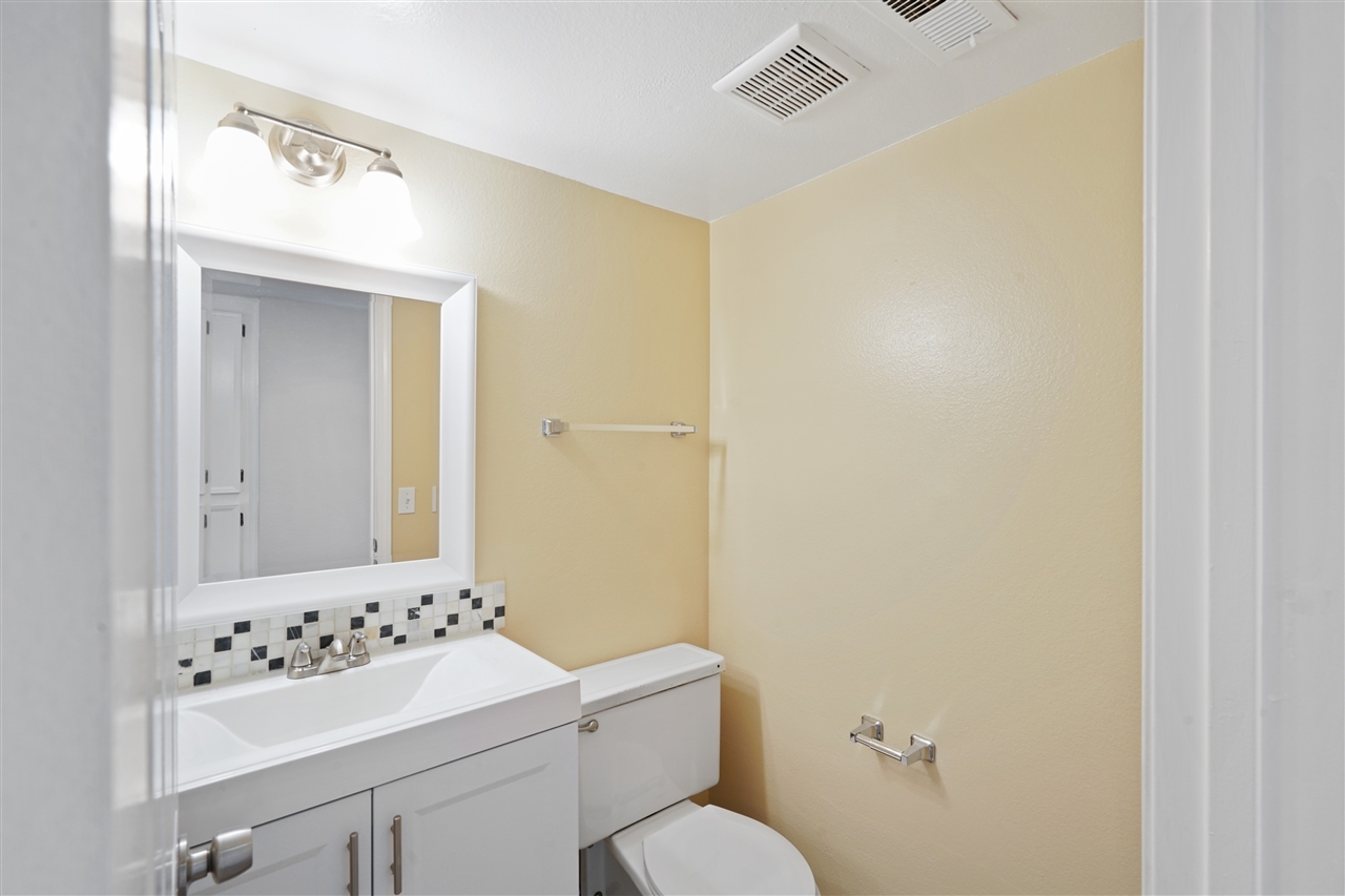 2112 Valecrest Lane Spring Valley, CA 91977 - Photo 6 of 24 Gallery Image 6