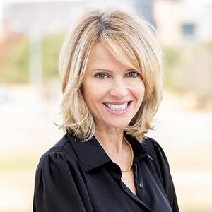 Cindy Fowler, Agent in  - Compass