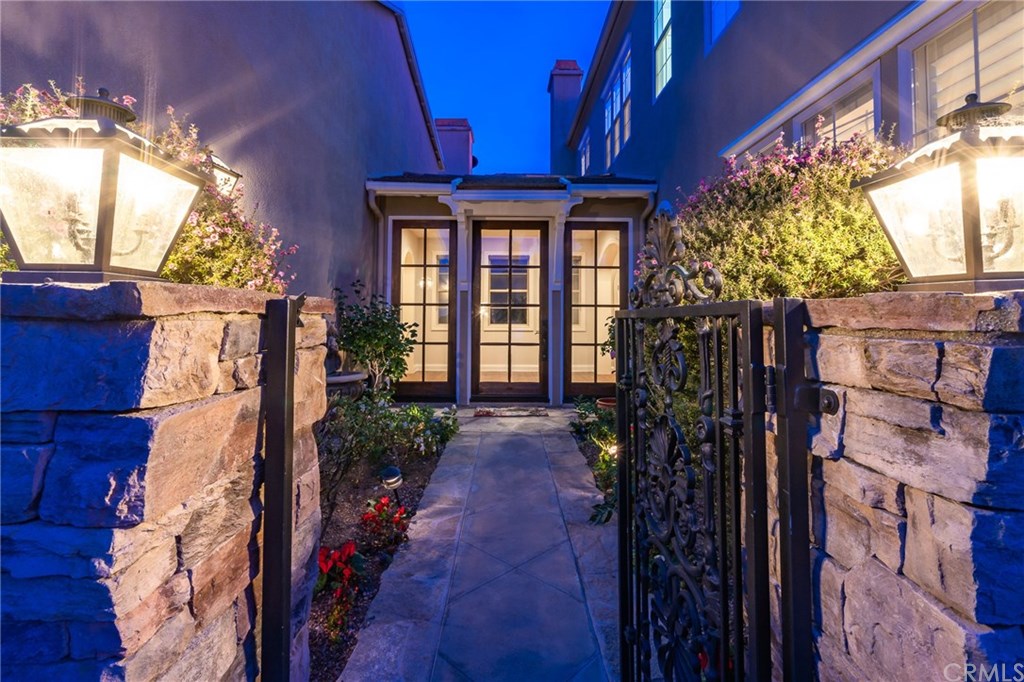 22 Ferrand Newport Coast, CA 92657 - Photo 2 of 68