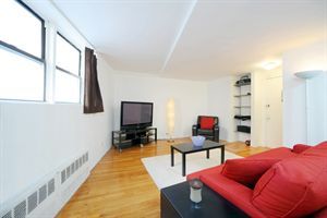 165 Christopher Street, Unit LQQ Manhattan, NY 10014 - Photo 3 of 4