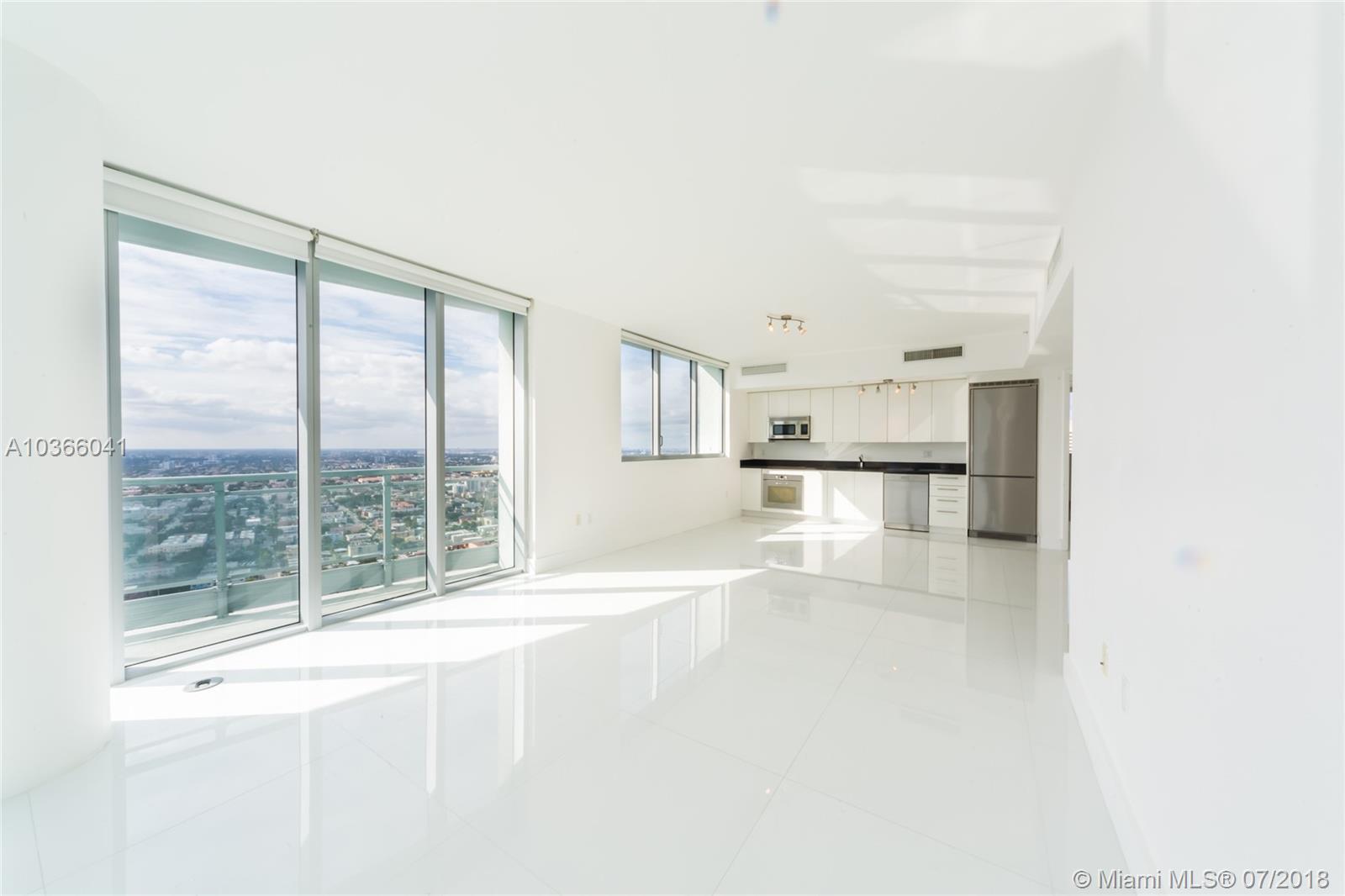 92 Southwest 3rd Street, Unit 4305 Miami, FL 33130 - Photo 4 of 33