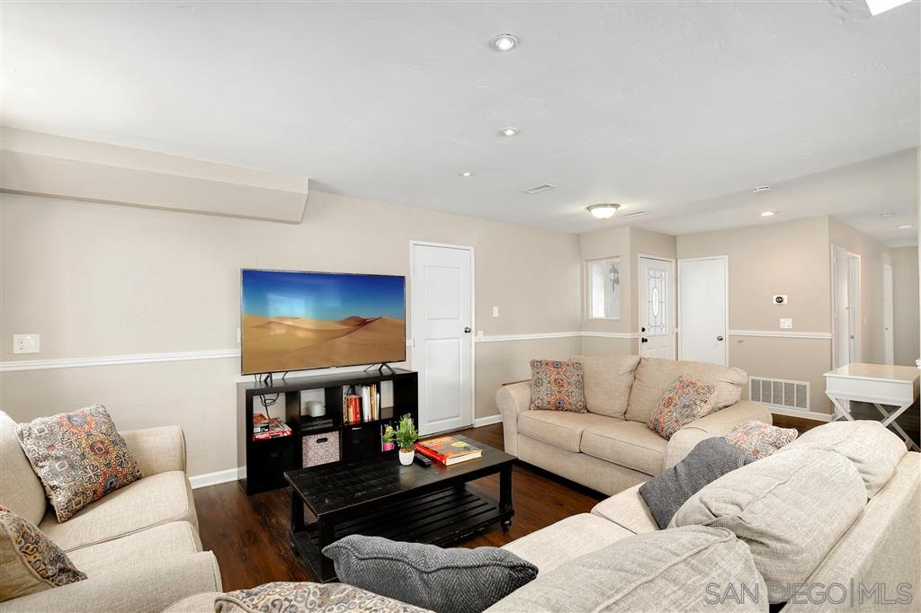 714 Herbert Street Oceanside, CA 92057 - Photo 4 of 25